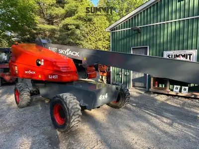 Built for steel erection, mechanical contracting, utility work and industrial maintenance. Diesel te...