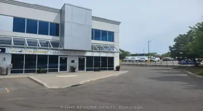 Price: $3,499,999 / $13,278/mo Incredible opportunity to buy two premium end units in a prime Vaugha...