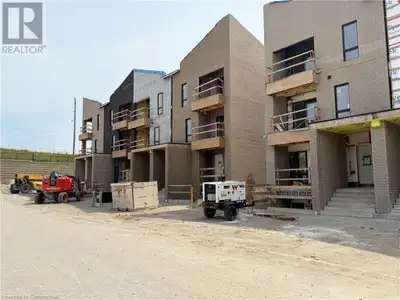 Brand New ENERGY STAR® Certified Stacked Townhomes Near Sunrise Shopping Centre! Now leasing for Aug...