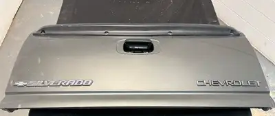 Fits 1999-2006 Stepside only Siverado Tailgate - Grey Please call us 1-800-808-4349 or visit our web...