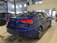 // JAMAIS ACCIDENTÉ! //Ce Kia Forte EX 2017 est un sedan bleu à 4 portes, offert chez AutoStudio 72... (image 3)