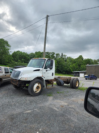 Parting out 2004 International 4300