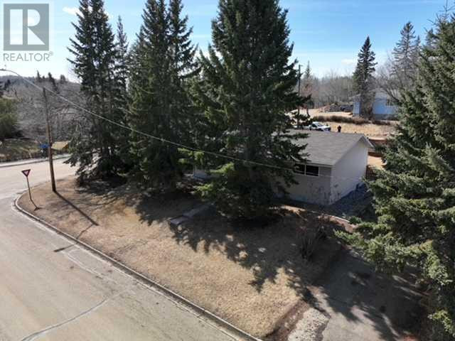 4501 50 Street Athabasca, Alberta in Houses for Sale in Edmonton - Image 3
