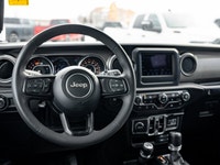 Welcome to Barrie Dodge Chrysler Jeep. TRANSMISSION: 8-SPEED TORQUEFLITE AUTO -inc: 4-Wheel Anti-Loc... (image 2)