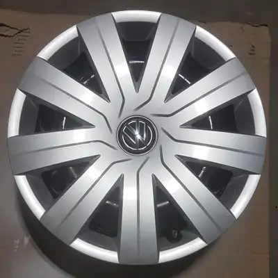 Set of 4 OEM steel wheels including OEM vw with hub caps 15X6 5x112ET:40 Bore:57.1 $40 for the set o...