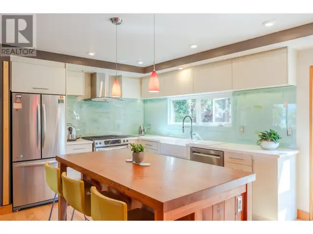 830 Three Mile Road Penticton, British Columbia in Houses for Sale in Penticton - Image 22