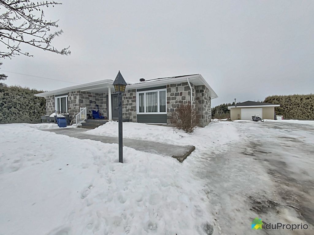 $429,000 - Bungalow for sale in Matane — photo 2
