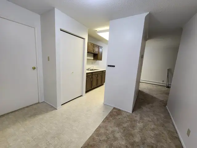 1 & 2 BDRM APARTMENTS FOR RENT IN CROWSNEST PASS in Long Term Rentals in Lethbridge - Image 16