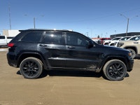 AMVIC Licensed Dealer * Heated Front Seats * Heated Steering Wheel * Power Sunroof * Cruise * Remote... (image 8)
