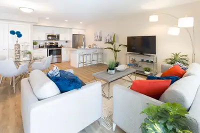 Element Townhomes on Eaglewood - 2 Bedroom Upper Townhome Townho
