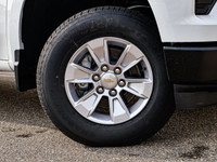 Welcome To Sherwood Park Chevrolet. The #1 Volume Chevrolet Dealer in Canada. This Chevrolet SILVERA... (image 5)