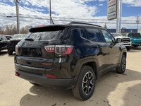 This Jeep Compass boasts a Intercooled Turbo Regular Unleaded I-4 2.0 L/122 engine powering this Aut... (image 5)