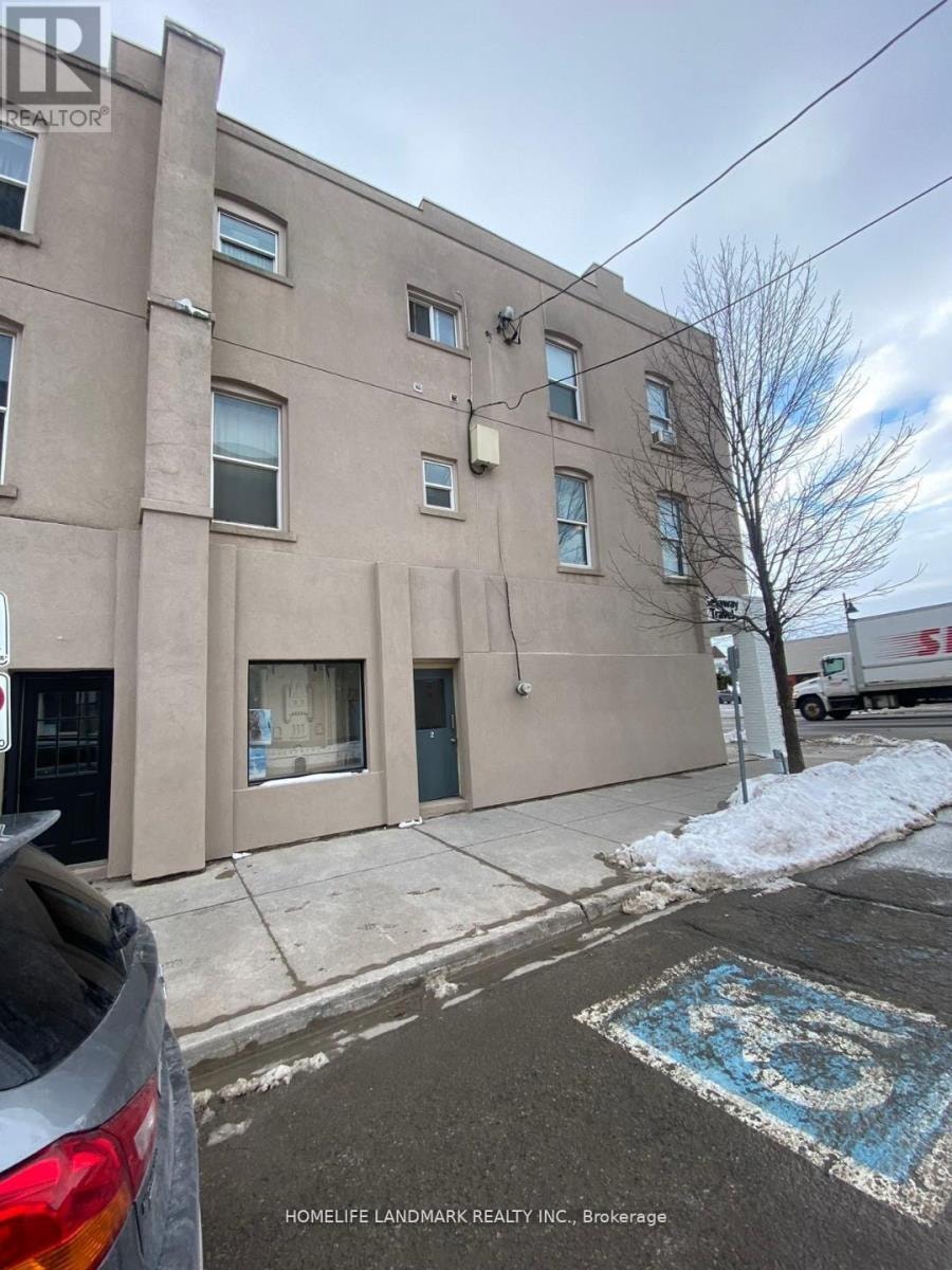9 - 2 BASCOM STREET S Uxbridge, Ontario 2