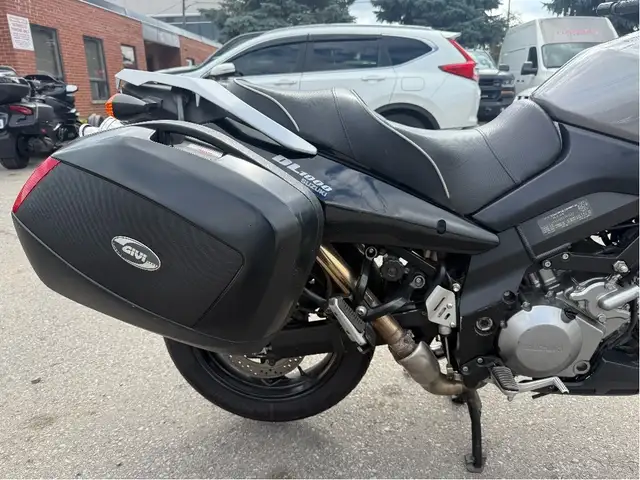 2006 Suzuki V-Strom 1000 ~ V-STROM 1000 ~ COMFORT ~ TOURING ~ LO in Street, Cruisers & Choppers in City of Toronto - Image 12