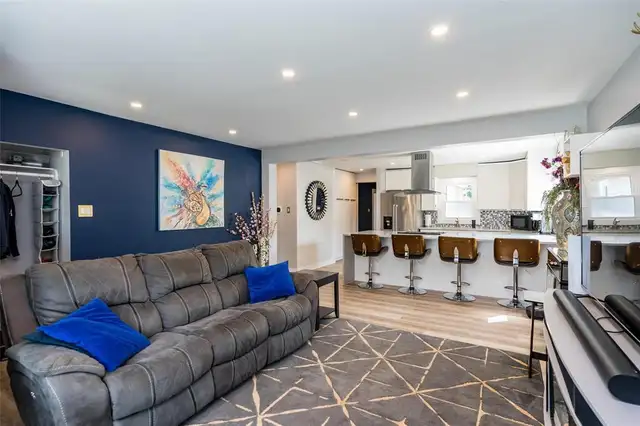 761 Parkhill Street Winnipeg, Manitoba in Houses for Sale in Winnipeg - Image 7