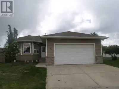 Fully Developed Bungalow located on a quiet cul-de-sac. With over 1,200 square feet this home will b...
