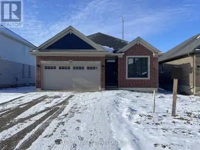 Move-in ready, this stunning 'Kempston' bungalow by Hayhoe Homes offers stylish single-level living...
