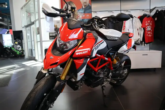 2025 Ducati Hypermotard 950 SP Special Livery in Sport Bikes in Edmonton - Image 8