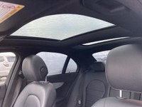No Accidents - AWD - Panoramic Sunroof - Paddle Shifters - Heated Front Seats Sophistication meets p... (image 7)