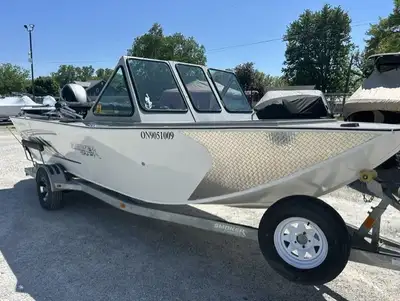 Max HP: 175 hp Length Overall: 20 ft. 6 in. Beam: 99 in. Dry Weight: 1778 lb. Max Person Capacity: 6...