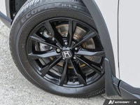 * Real Time All-Wheel Drive with Intelligent Control * Four-mode drive system (Sport, Normal, Econ,... (image 8)