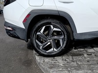 Crowfoot Hyundai, AMVIC Licensed Dealer Mileage: 38,279 km History: No accidents, One Owner Skip the... (image 5)