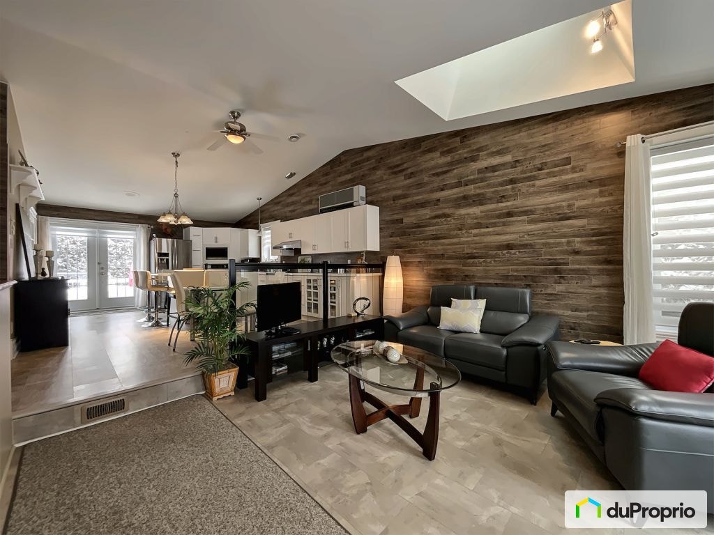 $490,000 - Bungalow for sale in Lavaltrie — photo 3