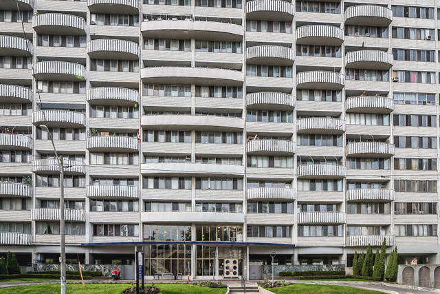 Fontainebleau Apartments - Junior 1 Bedroom - No Balcony Apartme in Long Term Rentals in Hamilton - Image 3