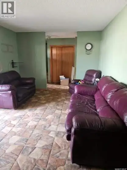401 Sovereign CRESCENT Rosetown, Saskatchewan in Houses for Sale in Saskatoon - Image 6
