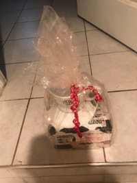BAGLIETTI CAPUCCINO CUP IN BASKET - READY TO GIVE St. Catharines Ontario Preview