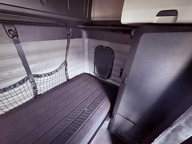 2021 Freightliner Cascadia Safety Certified in Heavy Trucks in Hamilton - Image 16