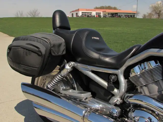 2006 Harley-Davidson VRSC A VRod in Street, Cruisers & Choppers in Leamington - Image 9
