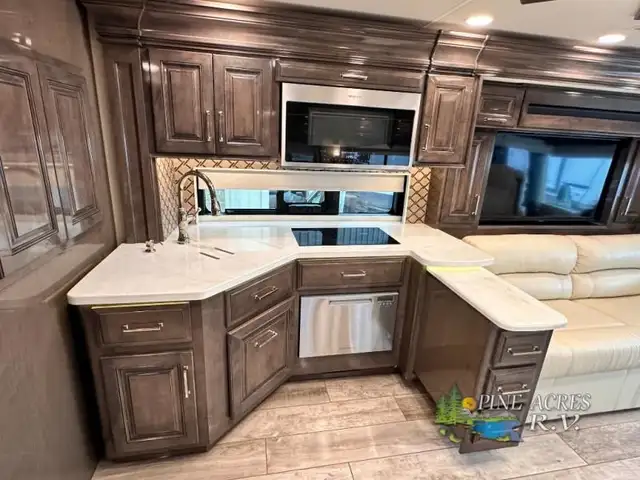 2021 Entegra Coach Anthem 44F only 35K Miles in RVs & Motorhomes in Moncton - Image 25