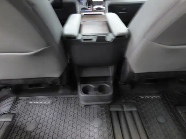 2024 TOYOTA SIENNA XLE HYBRIDE, 8 PASSAGERS, JAMAIS ACCIDENTÉ!!! in Cars & Trucks in City of Montréal - Image 29