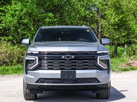 6.2L Gas V8 Engine for powerful performance | 4x4 Drive for all-weather confidence | Panoramic Sunro... (image 5)