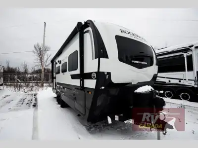 Please Call Us At 613.851.7326 with any questions? Forest River Rockwood Mini Lite travel trailer 22...