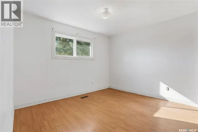 119 - 121 Olmstead ROAD Saskatoon, Saskatchewan in Houses for Sale in Saskatoon - Image 40