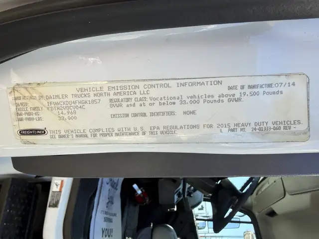 2015 Freightliner M2 106 24 Foot Hydraulic Brake Cube Van with P in Heavy Trucks in City of Toronto - Image 79