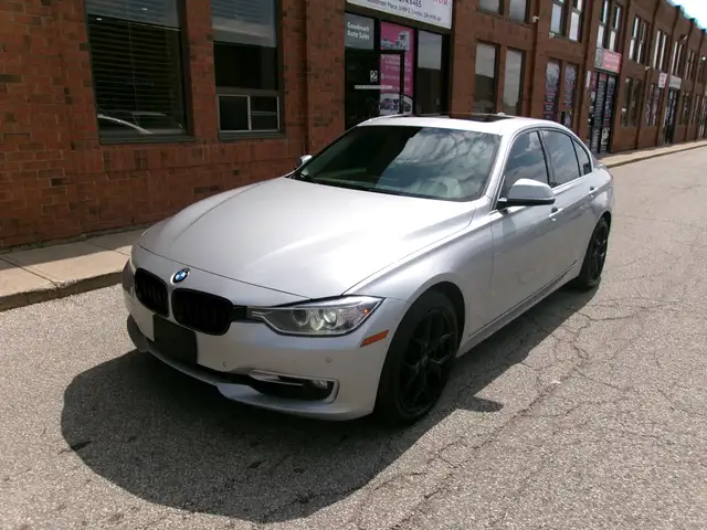 2014 BMW 3 Series 328i xDrive ***NAVIGATION | SUNROOF | 360 CAME