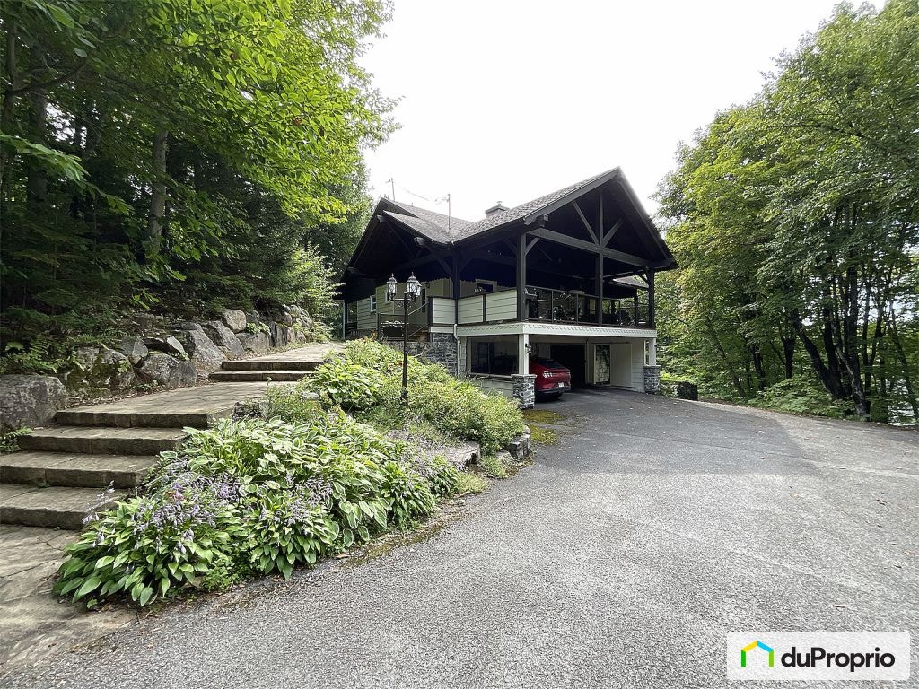 $929,000 - 2 Storey for sale in Lac-Beauport — photo 1
