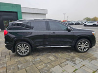 2022 GMC Terrain Denali AWD with 91,465 km! Clean history with no accidents See Carfax report linked... (image 3)