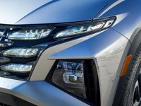 This Hyundai Tucson Hybrid has a dependable Intercooled Turbo Gas/Electric I-4 1.6 L/98 engine power... (image 8)