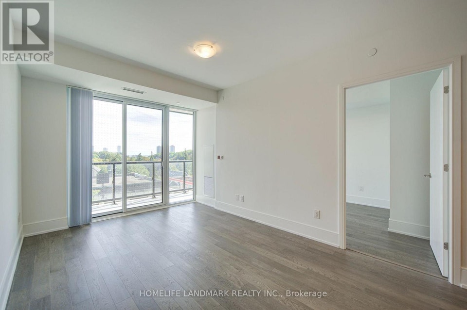 313 - 2450 BLOOR STREET W Toronto (Lambton Baby Point), Ontario 3