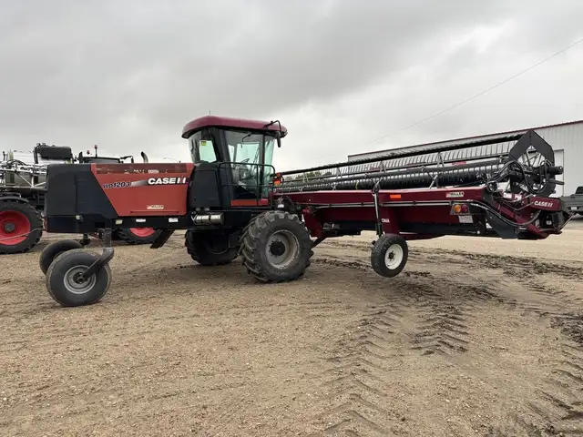 2012 Case WD1203 in Farming Equipment in Swift Current - Image 4