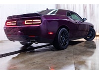 **ONE OWNER - MECHANICALLY CERTIFIED** 118,820 KM This 2021 Dodge Challenger AWD SXT is powered by a... (image 6)