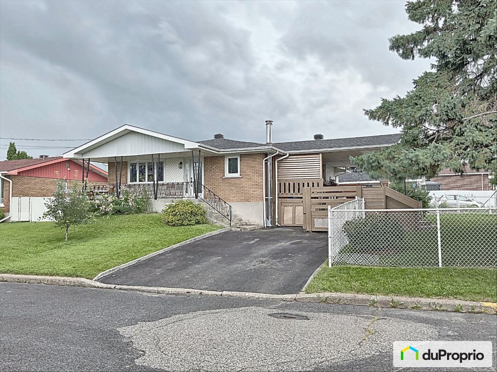 $620,000 - Bungalow for sale in Delson — photo 1