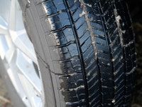 Seating: Premium cloth seats with optional heating for both front occupants; 8-way power-adjustable... (image 7)