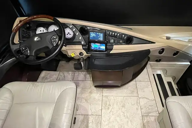 2014 American Coach Eagle 45T – Pre-Owned Class A Motorhome in RVs & Motorhomes in Red Deer - Image 16