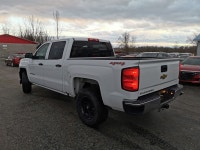 • Power_Steering • Power_Brakes • Power_Windows • Power_Mirrors • Power_Locks • Air_Conditioning • T... (image 2)