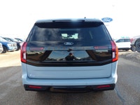 3.5L HIGH OUTPUT! 360 DEGREE CAMERA! HEATED/COOLED POWER FRONT CAPTAIN'S CHAIRS! 10-SPEAKER B&O SOUN... (image 3)